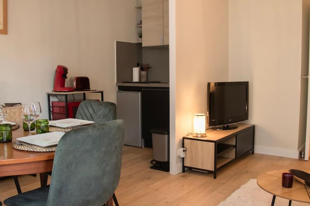 Logement Centre Ville De Reims - Commerces - Wifi Extérieur photo